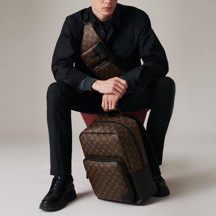 Поясная сумка LOUIS VUITTON CHRISTOPHER - изображение 6