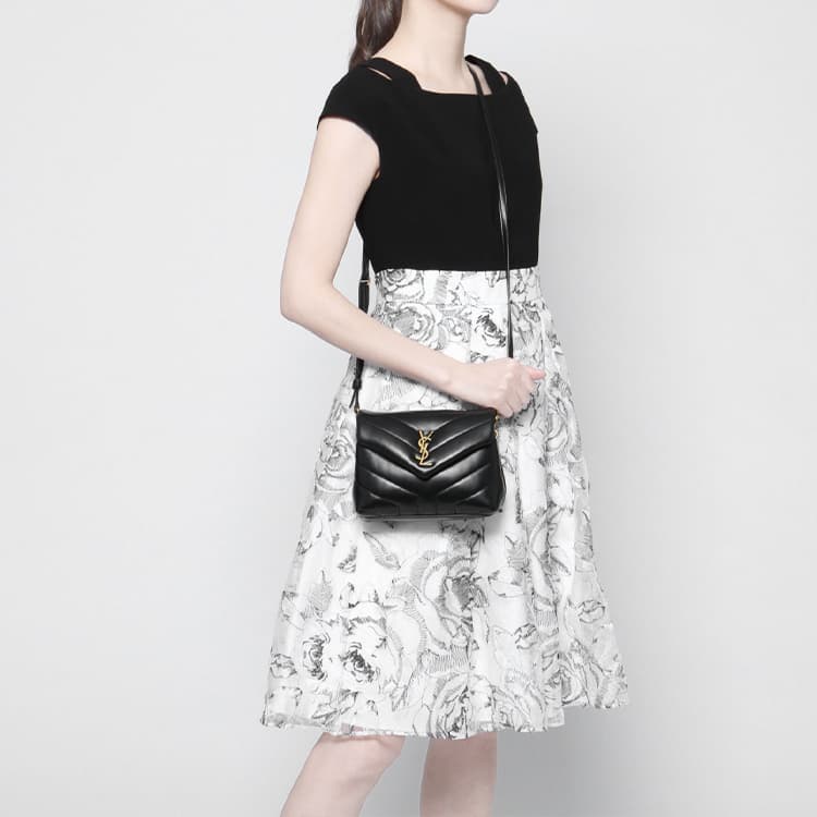 Мини-сумка Saint Laurent Loulou Toy - изображение 9