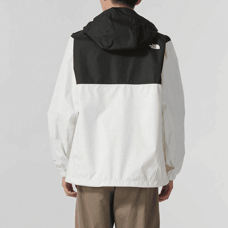 Демисезонная куртка THE NORTH FACE - изображение 3
