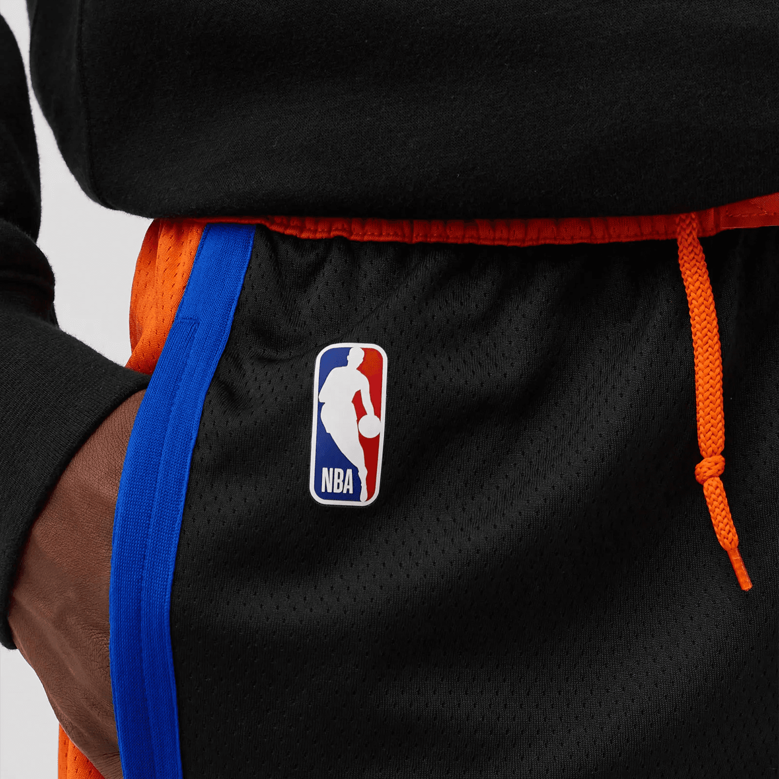 Баскетбольные шорты Nike x NBA Knicks Fan Basketball Pants Black/Orange - изображение 5