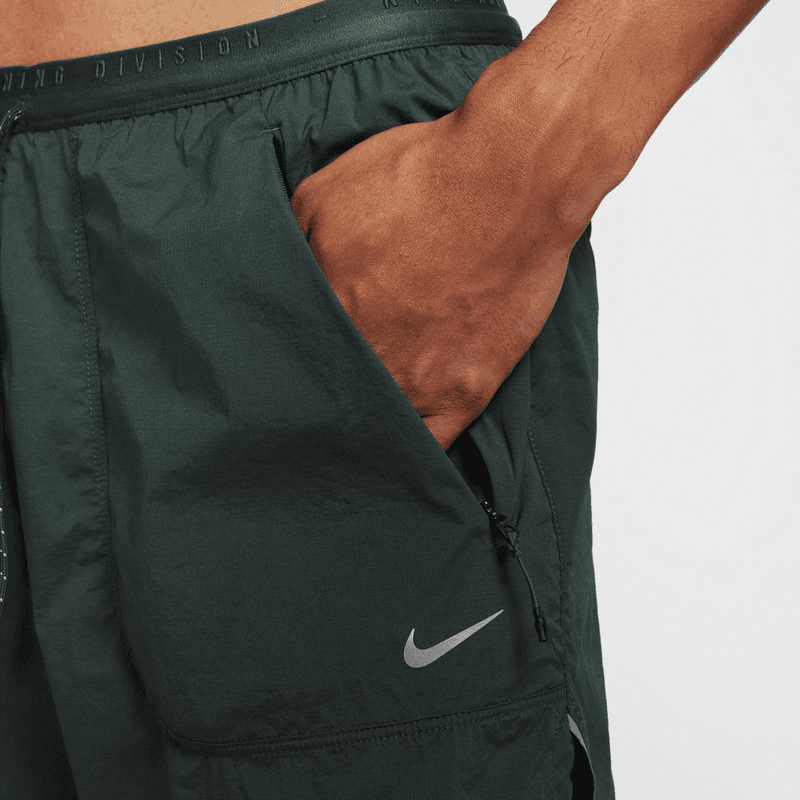 Тренировочные штаны Nike Running Division Shorts Green - изображение 4
