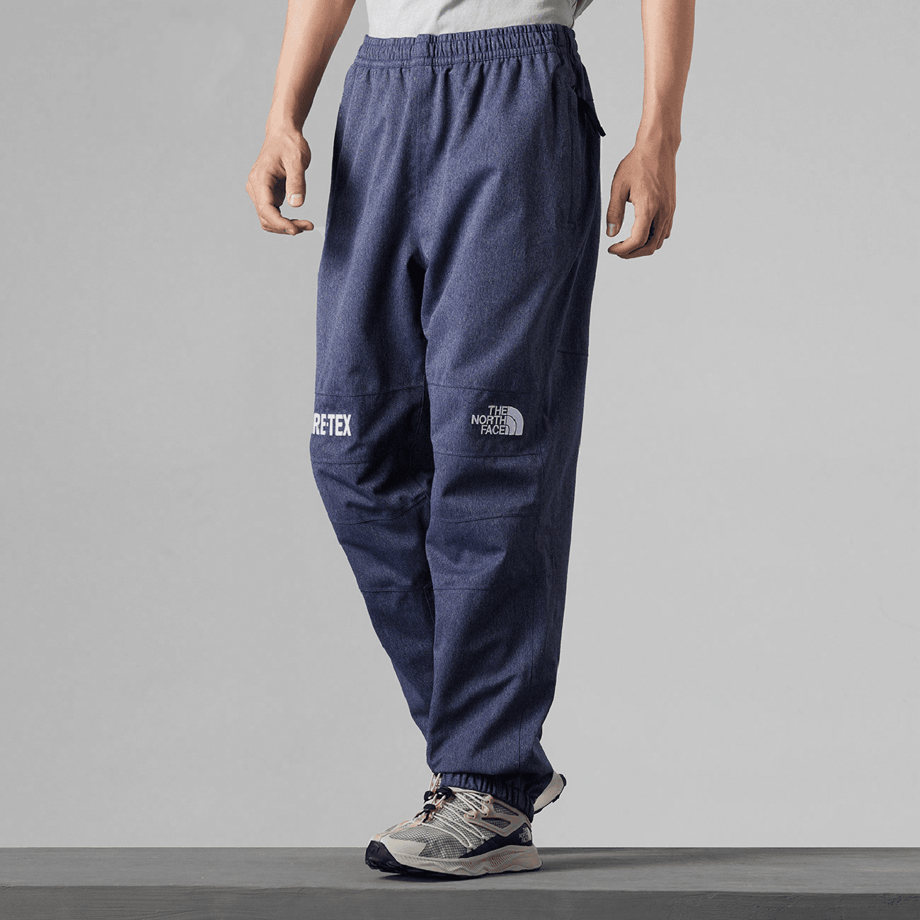 Штаны The North Face Back in Blue Series - изображение 4