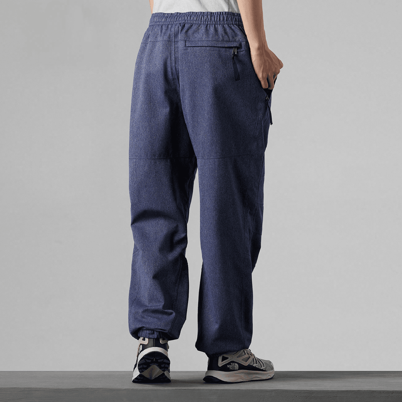 Штаны The North Face Back in Blue Series - изображение 3