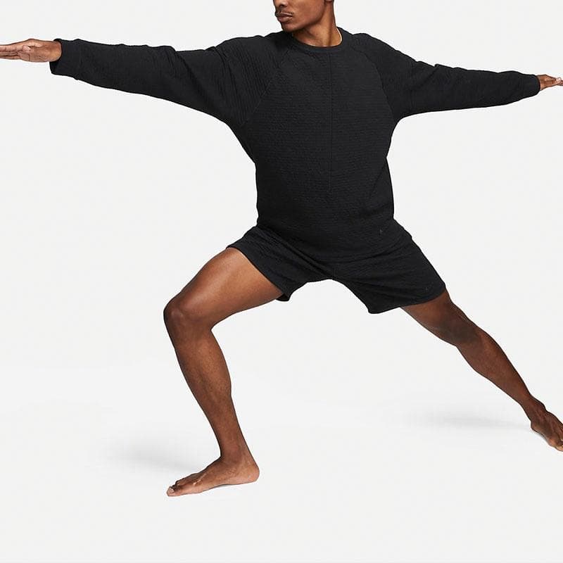 Тренировочные штаны Nike Yoga Dri-FIT Shorts - изображение 5