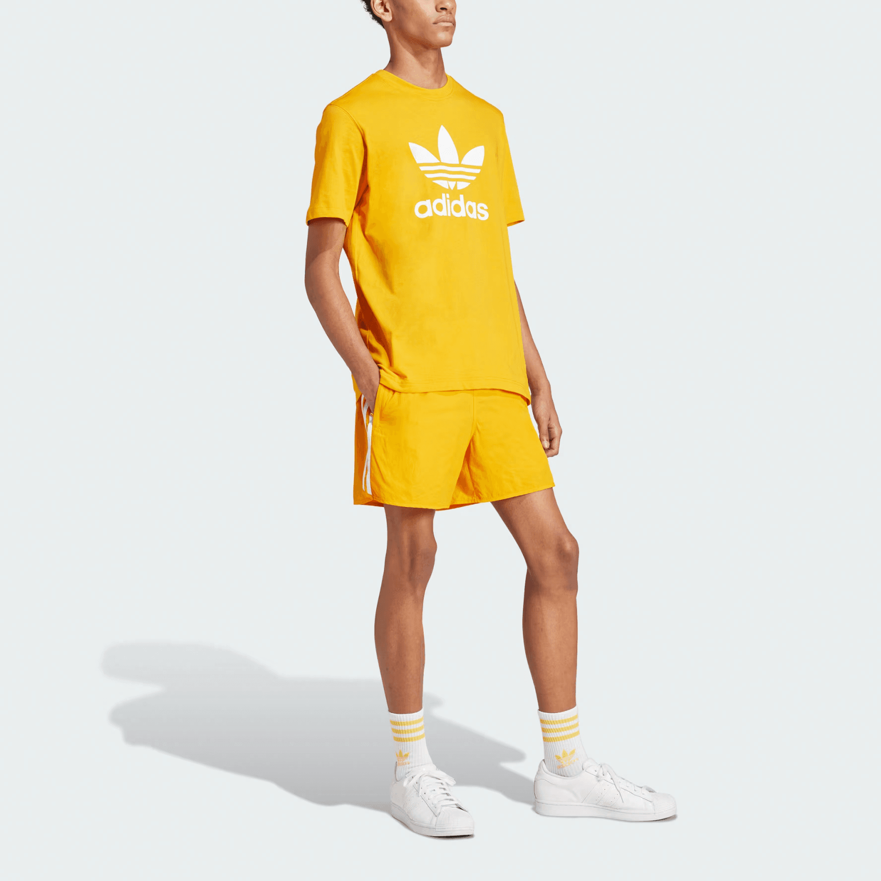 Тренировочные штаны adidas Adicolor Classics Sprinter Shorts - изображение 4