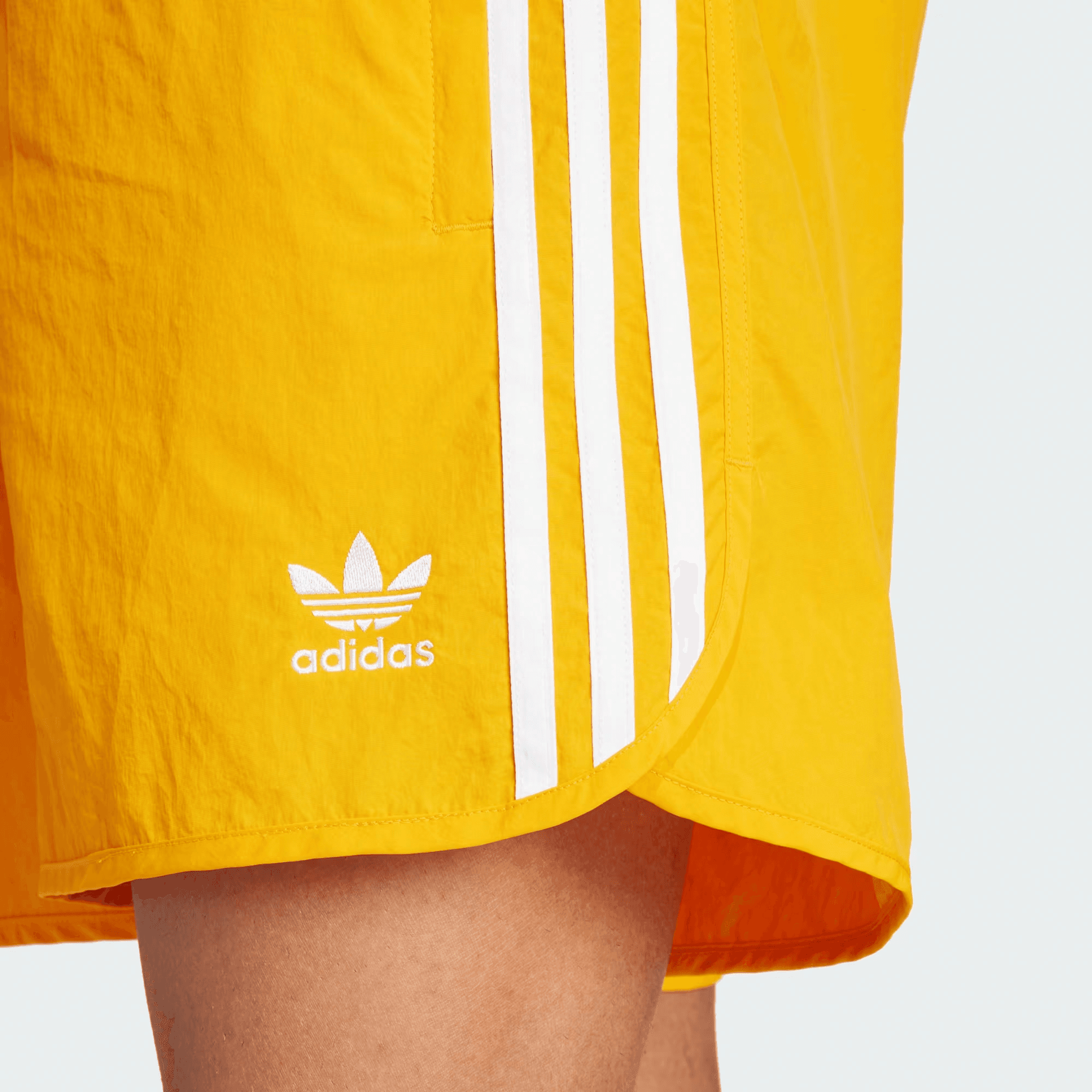 Тренировочные штаны adidas Adicolor Classics Sprinter Shorts - изображение 5