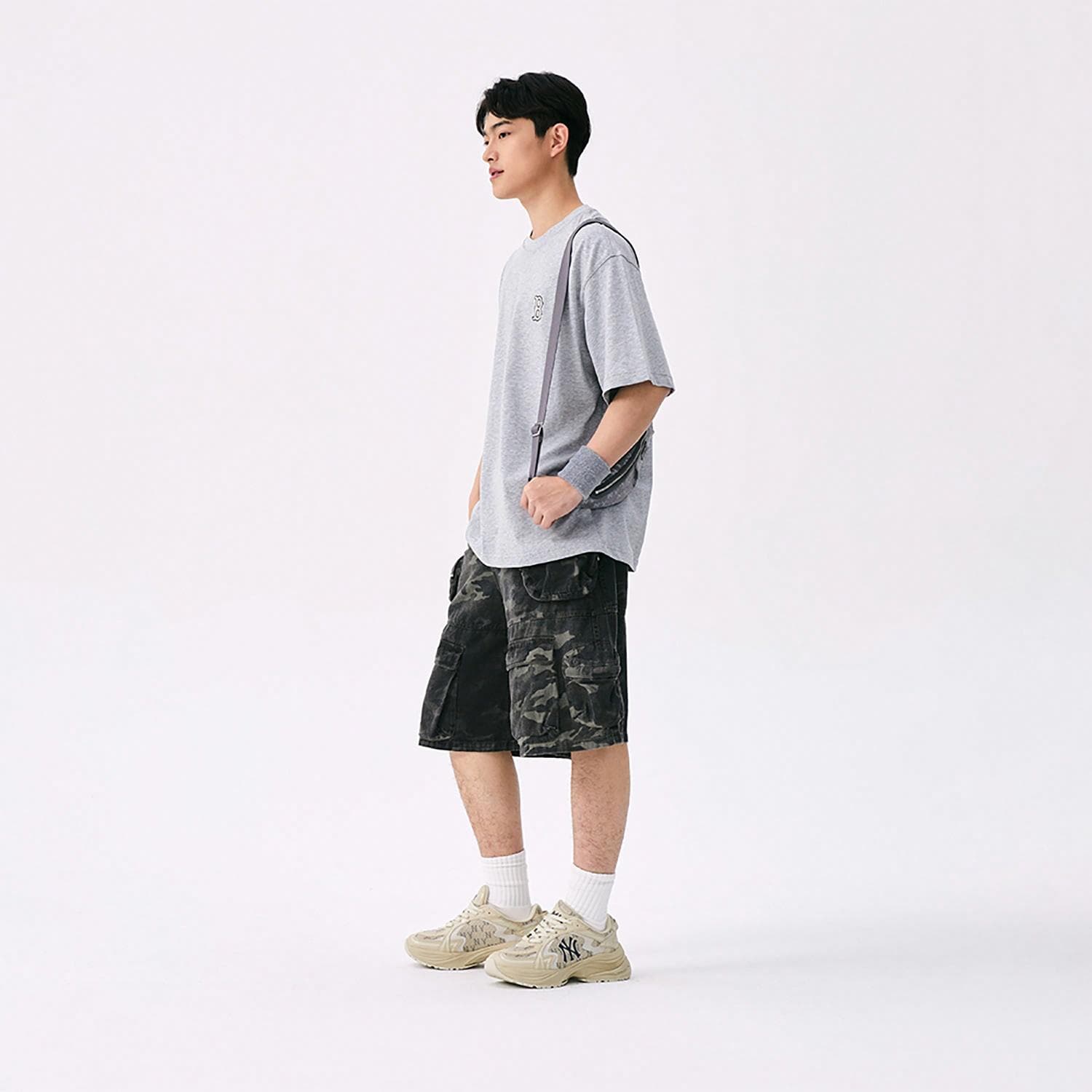 Футболка MLB Monogram Big Luxe Overfit T — фото 6