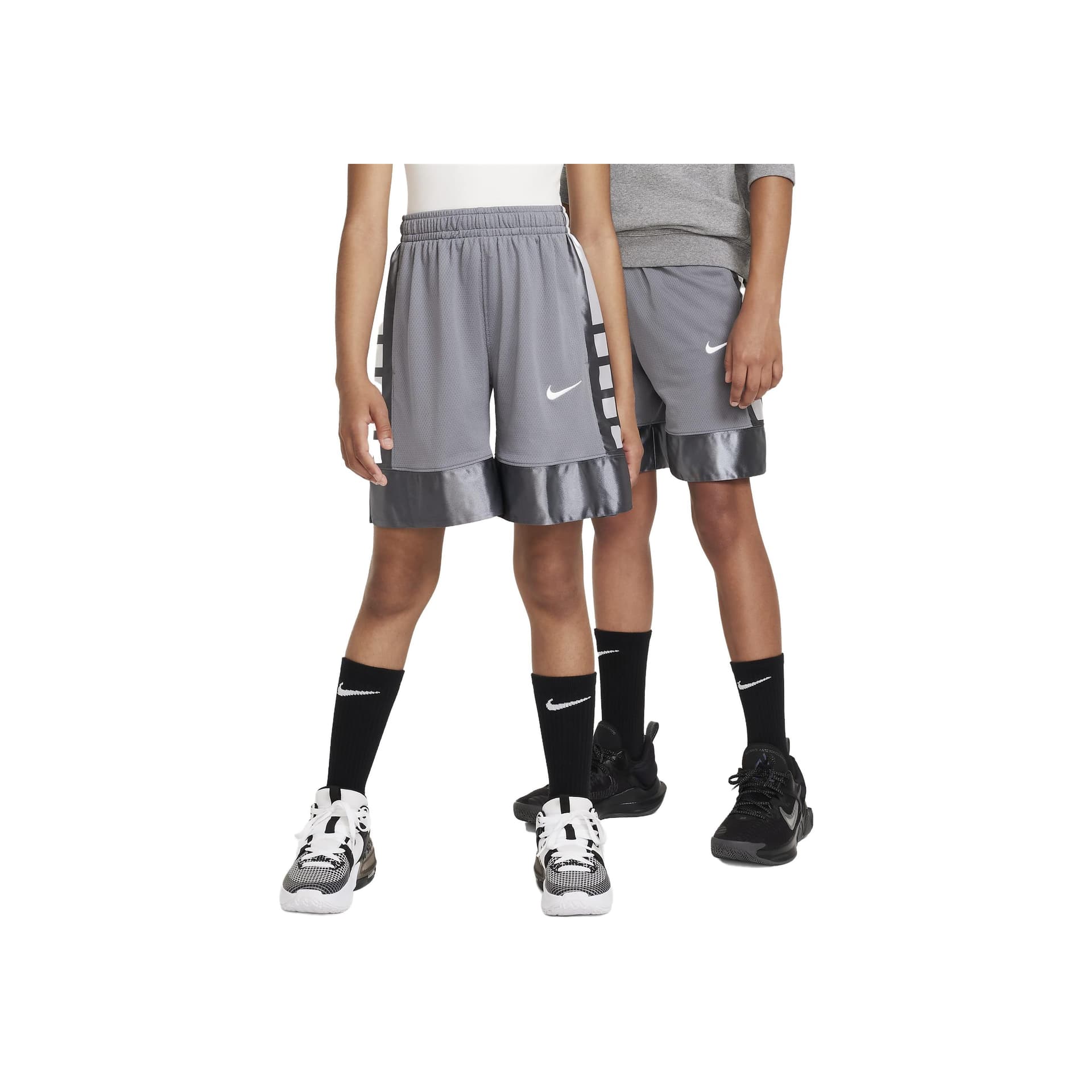 Nike Дымчато-серый Kids Шорты - изображение 1