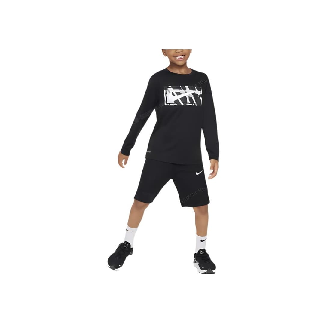 Футболка NIKE Черные Kids T-рубашки - изображение 3