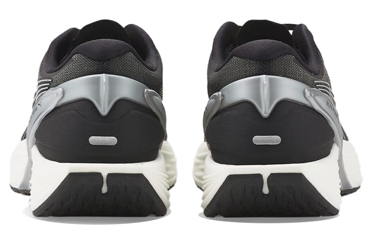 Кроссовки для бега Puma Run XX Nitro WNS Black White - изображение 4
