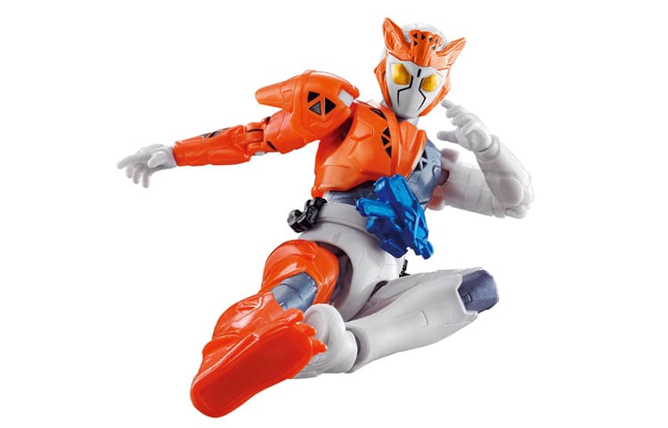 Фигурка BANDAI ZERO-ONE rkf 01 - изображение 3