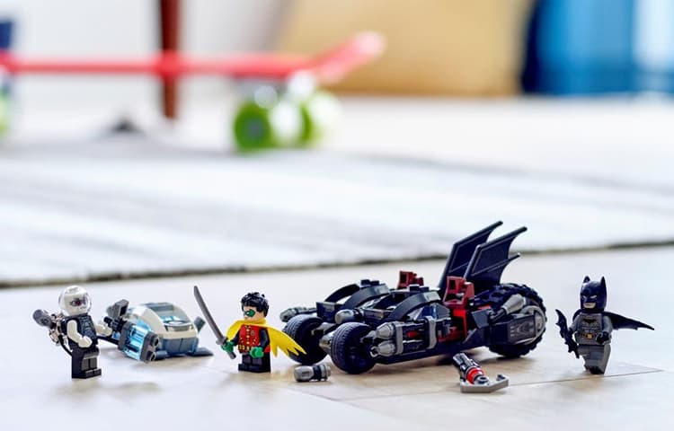 Конструктор LEGO 76118 - изображение 3