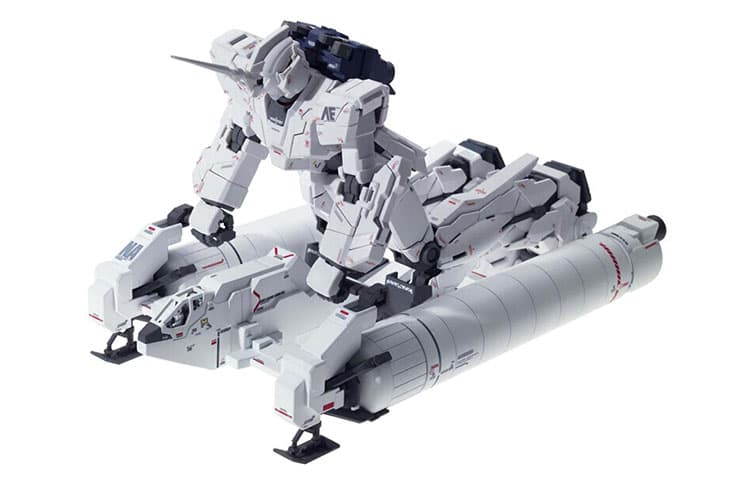 BANDAI MG 1100 1 UC 18cm - изображение 3