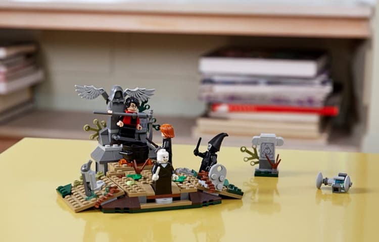 LEGO 75965 - изображение 3
