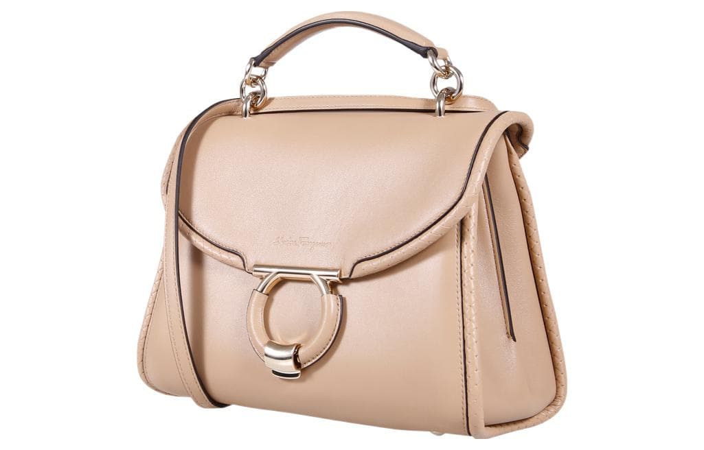 Сумка Ferragamo - изображение 2