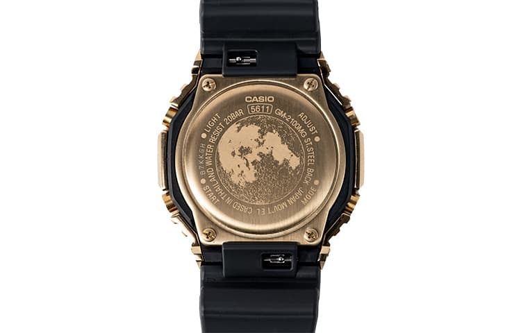 Часы G-SHOCK200 GM-2100MG-1APFM_person - изображение 2