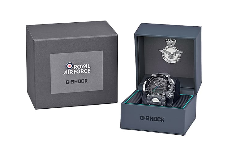 Часы CASIO G-SHOCKGRAVITYMASTER200 GR-B200RAF-8A-person - изображение 3