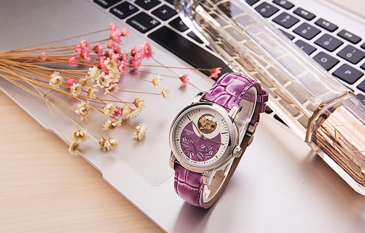 Часы TISSOT 35mm T050.207.16.031.00 - изображение 6