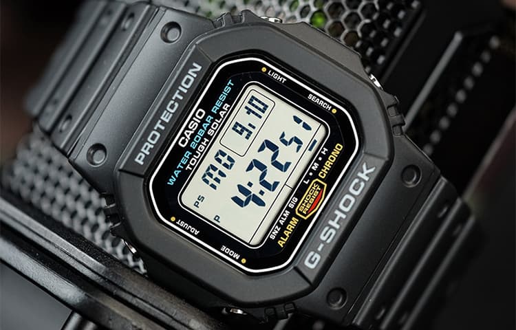 Часы CASIO G-SHOCK 35 46.7*43.2mm G-5600E-1 - изображение 2