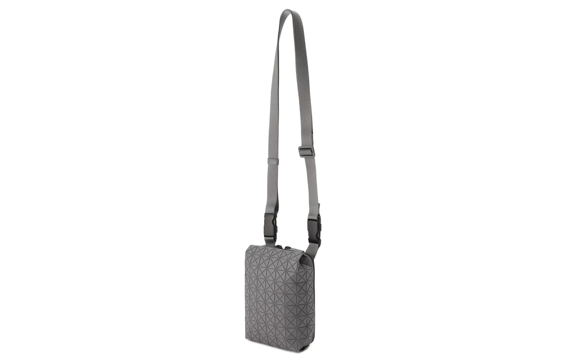 Сумка через плечо Issey Miyake Saddle Grey - изображение 2