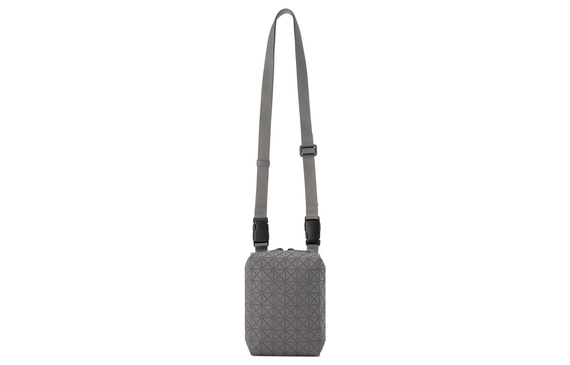 Сумка через плечо Issey Miyake Saddle Grey - изображение 1