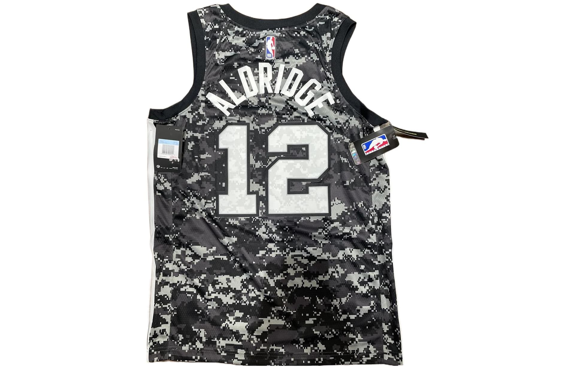Баскетбольная майка Nike NBA 12 - изображение 2