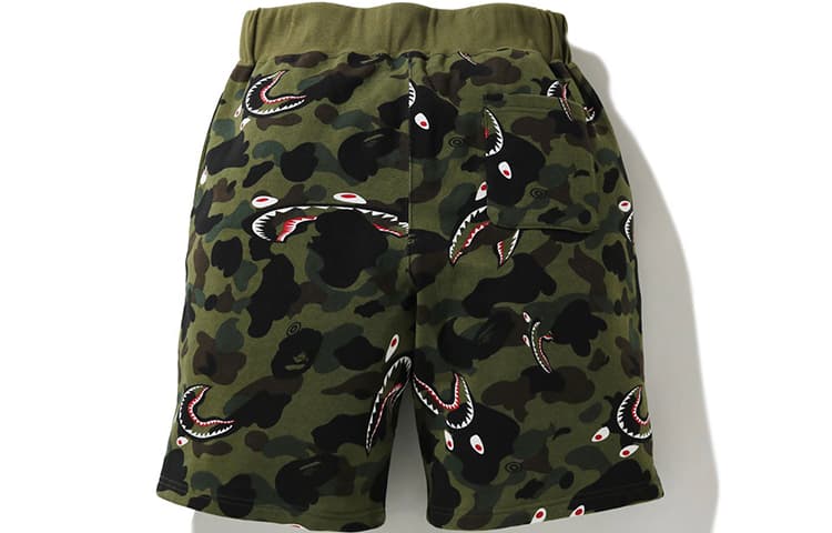 Тренировочные штаны A BATHING APE Shark Camo Shorts - изображение 3