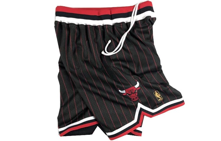Баскетбольные шорты Mitchell Ness SS22 96-97 AU - изображение 4