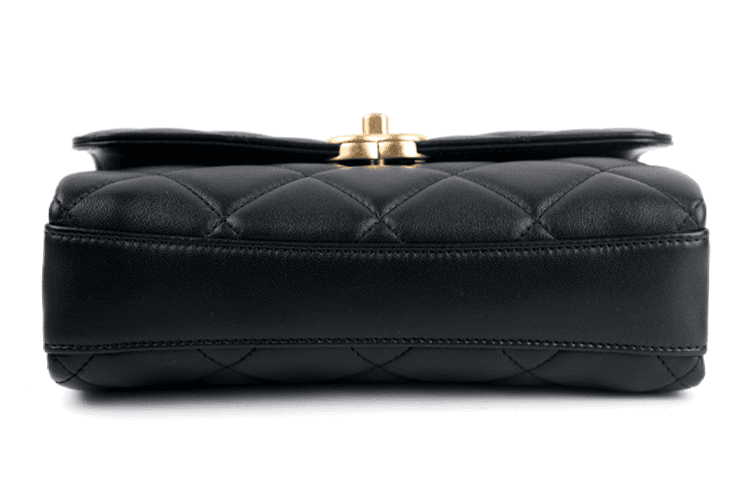 Сумка через плечо CHANEL Logo - изображение 4