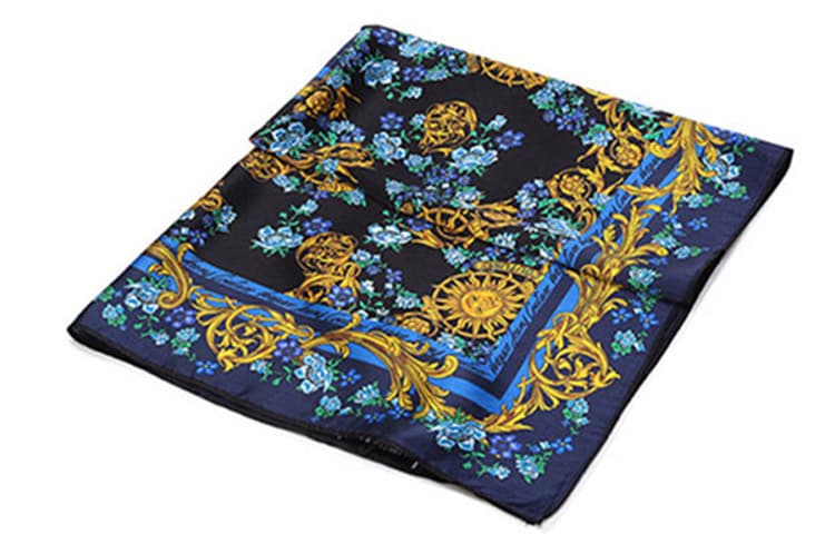 Платок VERSACE JEANS COUTURE Шелковые шарфы Синий Черный Женский - изображение 4