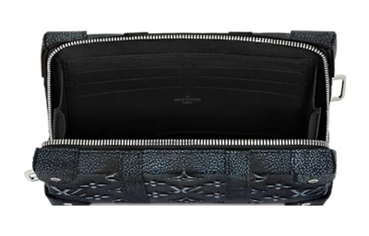 Сумка через плечо LOUIS VUITTON SOFT TRUNK - изображение 4