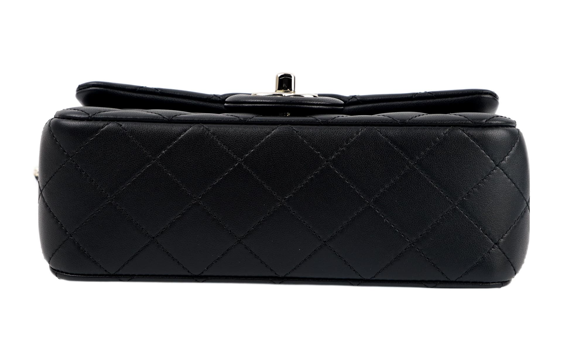 Сумка через плечо Chanel Classic Flap 23C - изображение 4