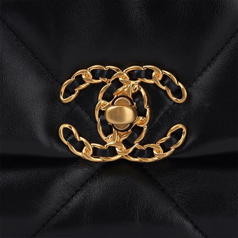 Сумка через плечо CHANEL 19Bag - изображение 7