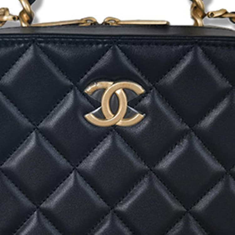 Сумка CHANEL Logo - изображение 4