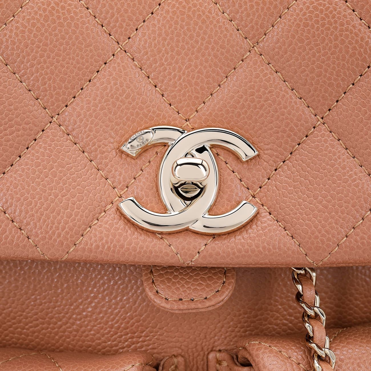 Рюкзак CHANEL Duma 23P Caramel Milk Tea - изображение 5