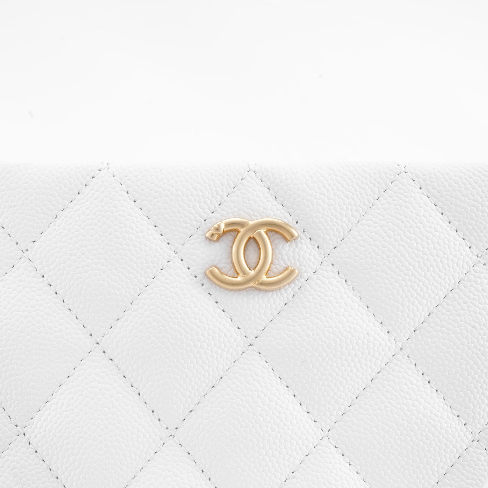 Сумка через плечо CHANEL 23P - изображение 4