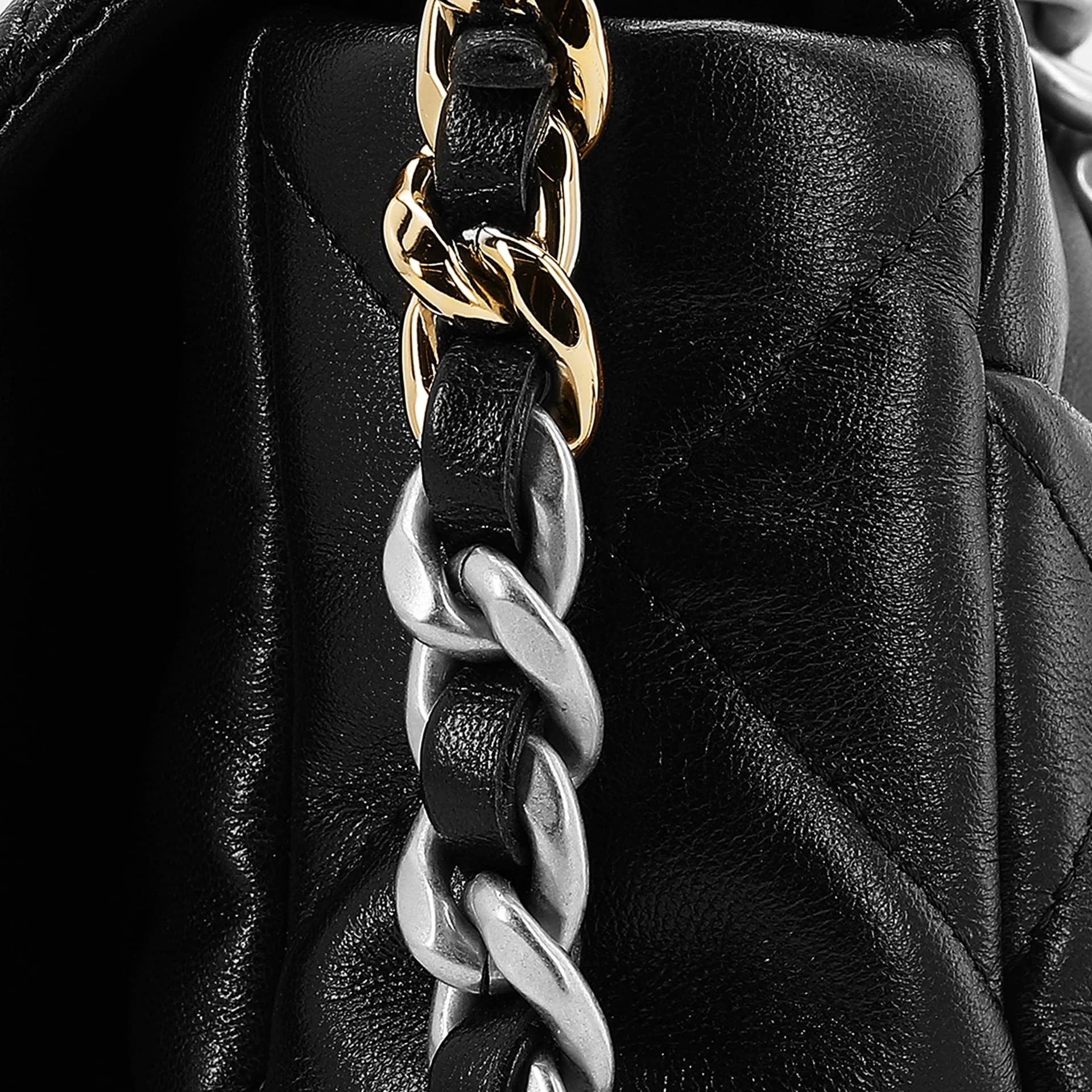 Сумка через плечо Chanel 19 Bag Black Silver - изображение 5