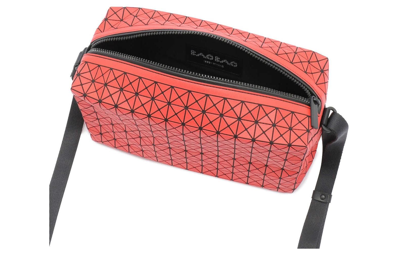 Сумка через плечо ISSEY MIYAKE Saddle Bag - изображение 4