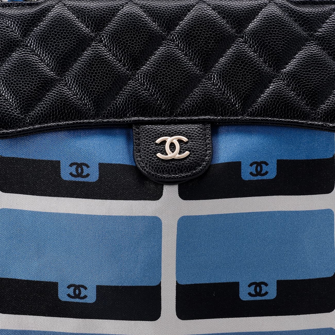 Сумка CHANEL 21K Woc Tote - изображение 5