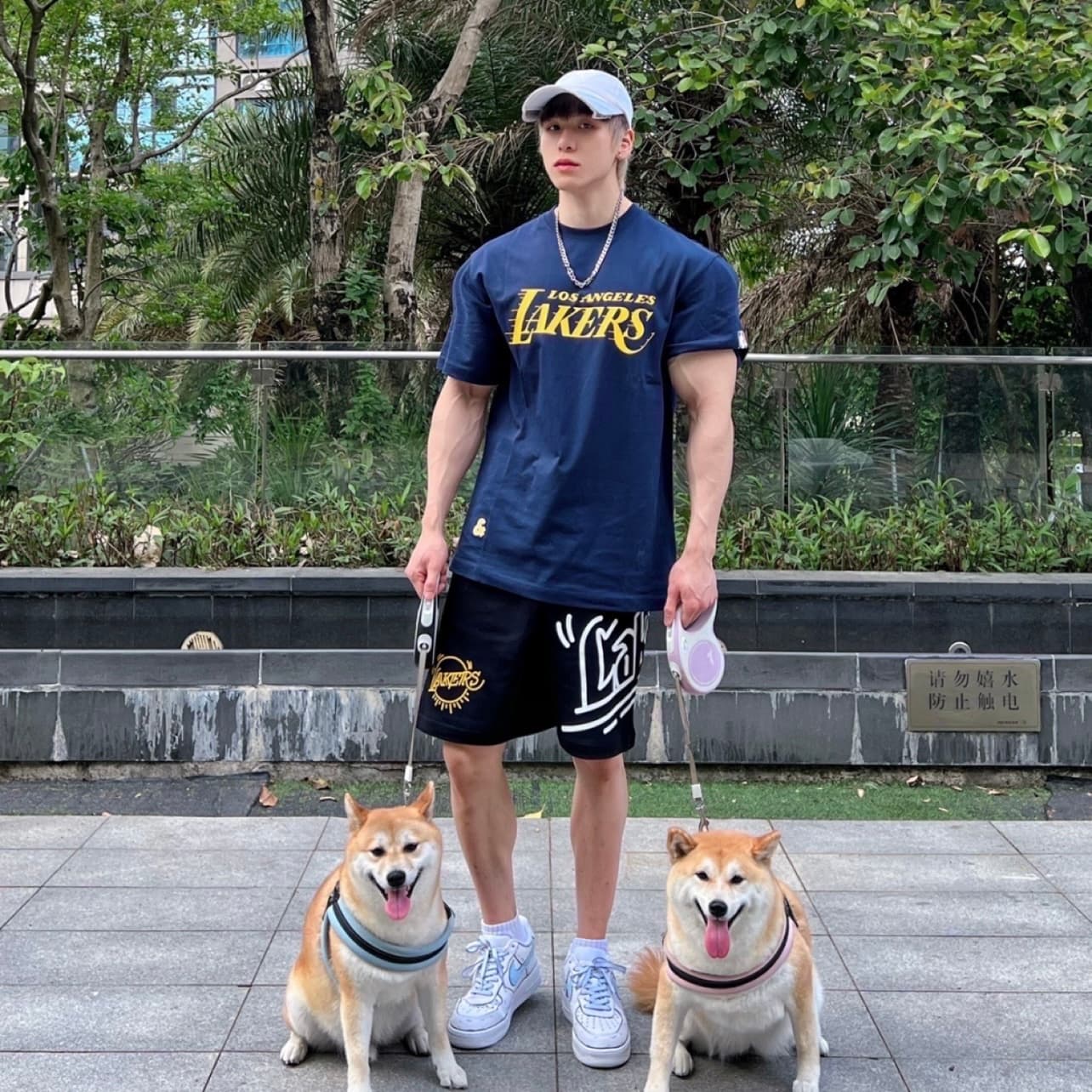 Футболка JACKJONES x NBA LOGOT - изображение 5