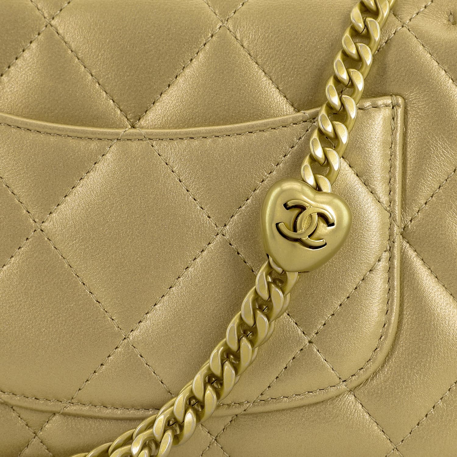 Сумка через плечо CHANEL 23P - изображение 6