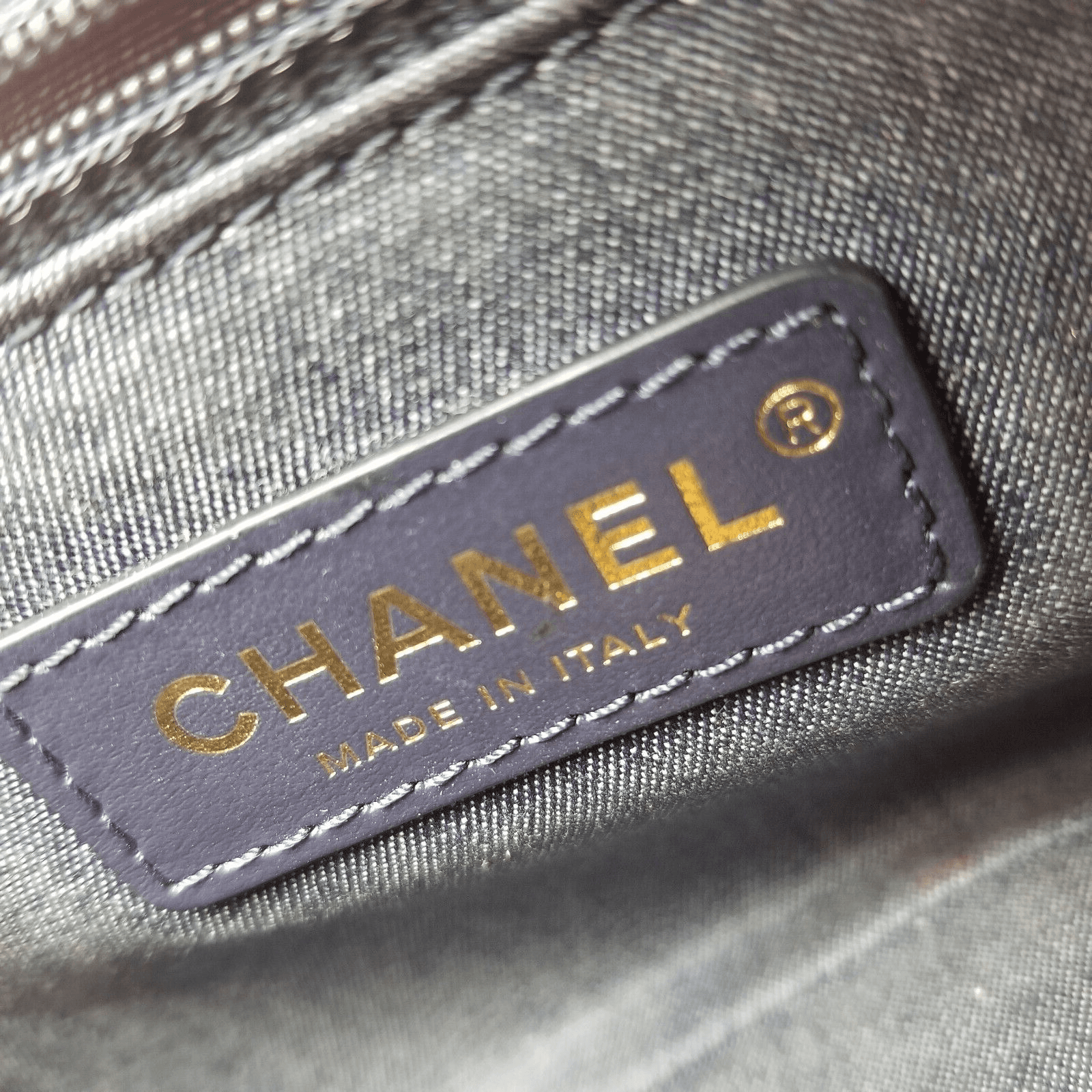 Сумка через плечо CHANEL 22CClassic Flap CF Logo - изображение 4