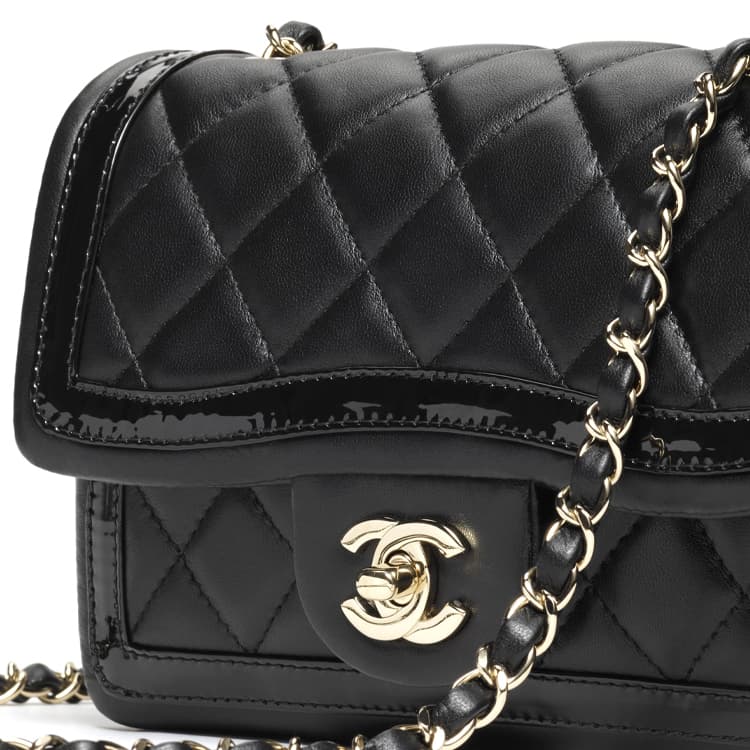 Сумка через плечо CHANEL 23B - изображение 4