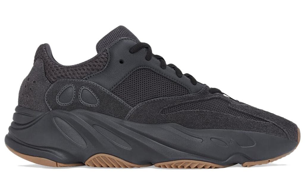 Кроссовки adidas Yeezy Boost 700 Utility Black - изображение 2