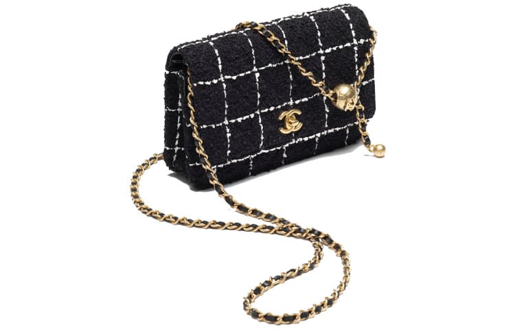 Сумка через плечо CHANEL 23K - изображение 2