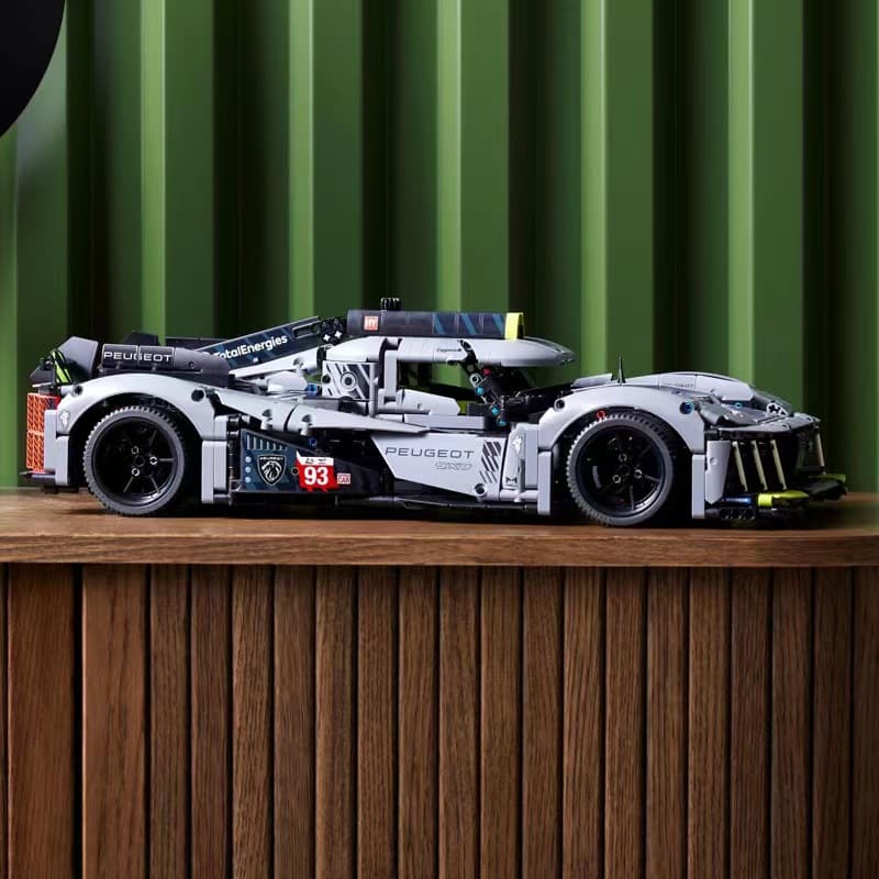 Конструктор LEGO Technic Peugeot 9X8 - изображение 7