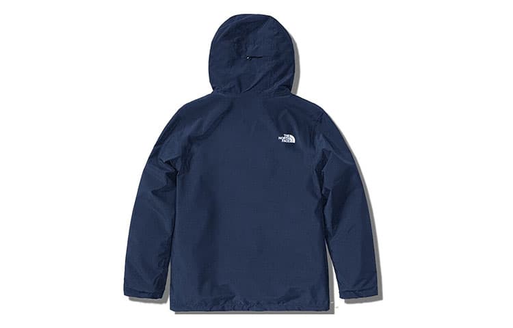Демисезонная куртка THE NORTH FACE - изображение 2