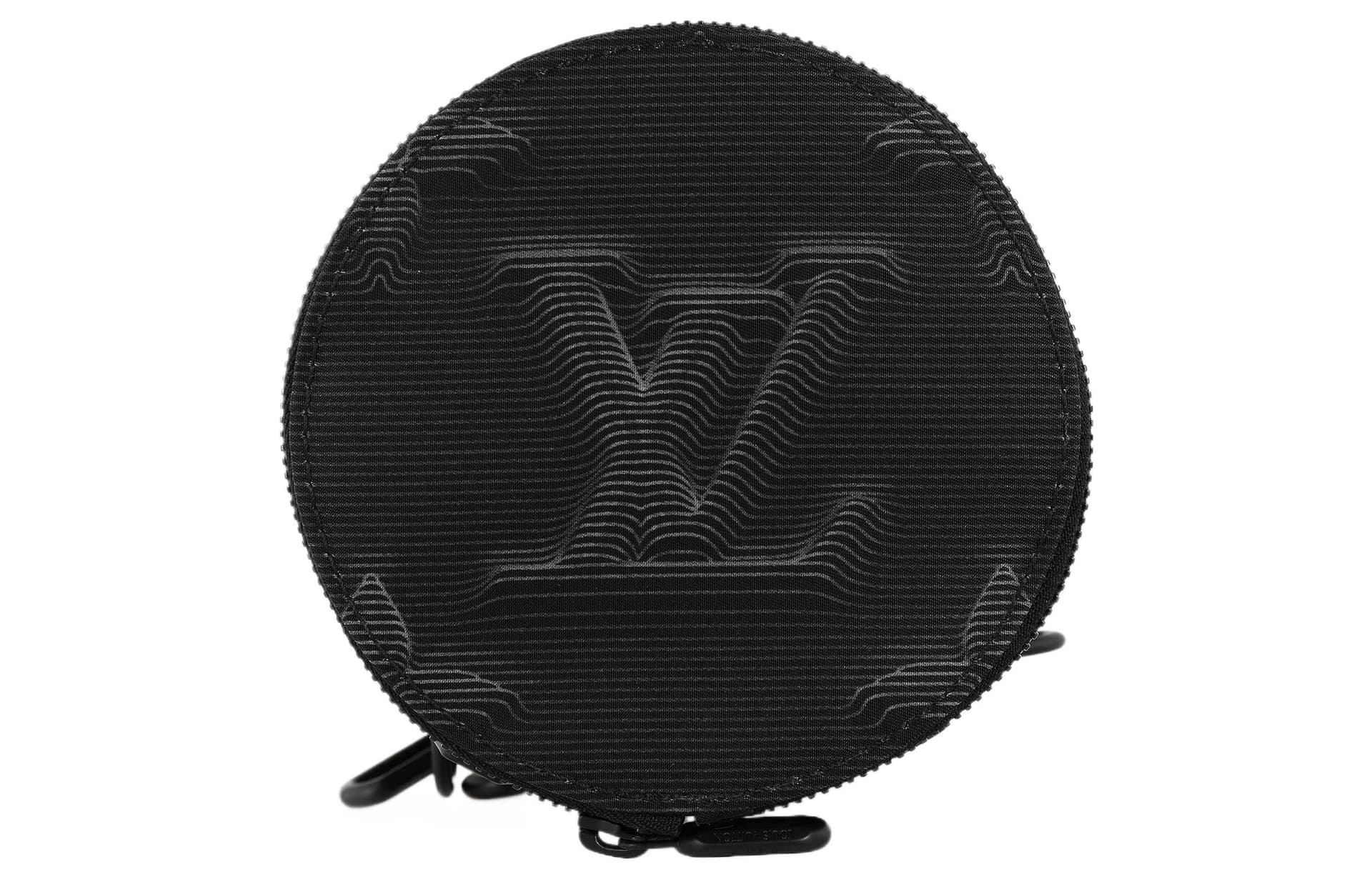 Сумка через плечо Louis Vuitton 2054 Expandable Polochon - изображение 4