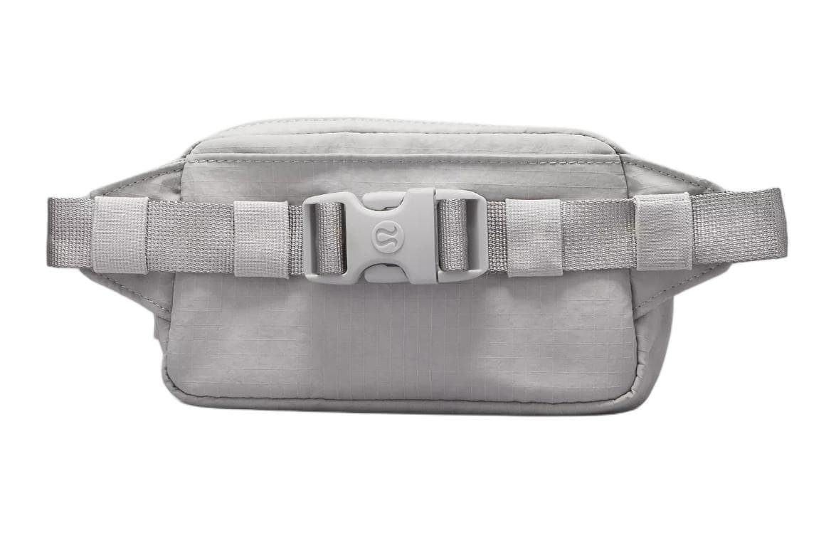 Поясная сумка lululemon 0.7L - изображение 3