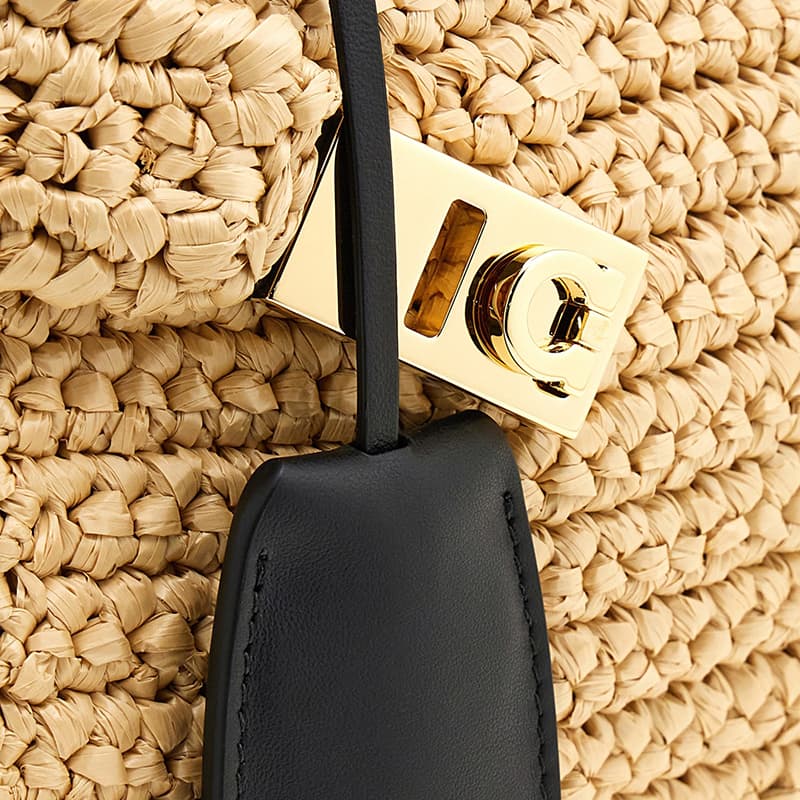 Сумка FERRAGAMO Gancio - изображение 6
